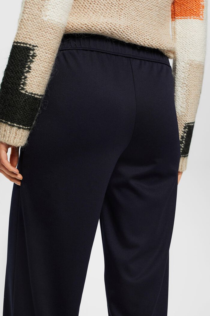 Gewebte Hose mit weitem Bein