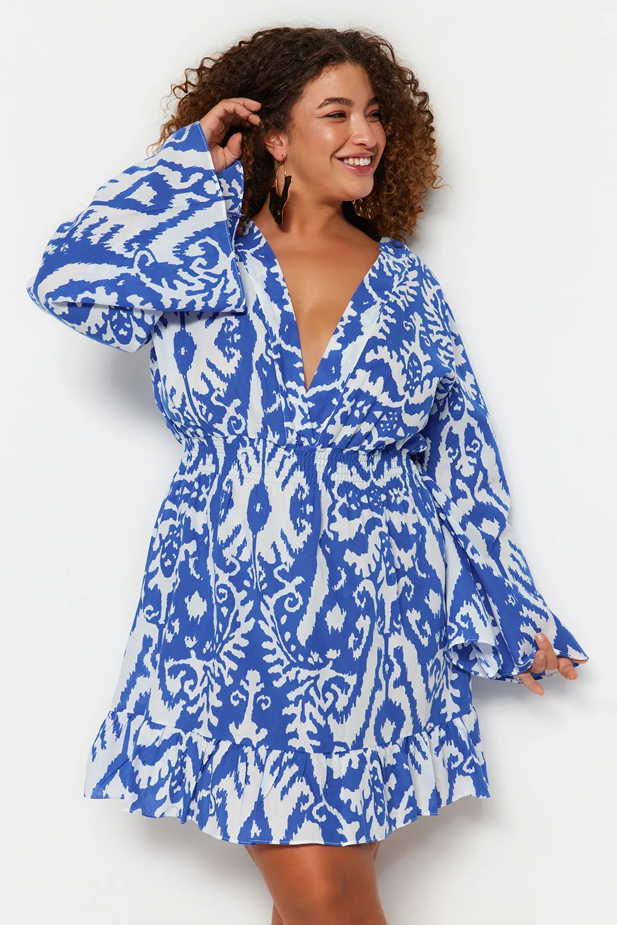 Trendyol Curve  Blaues ethnisches Skater-Mini-gewebtes Strandkleid in Übergröße TBBSS23AH00114