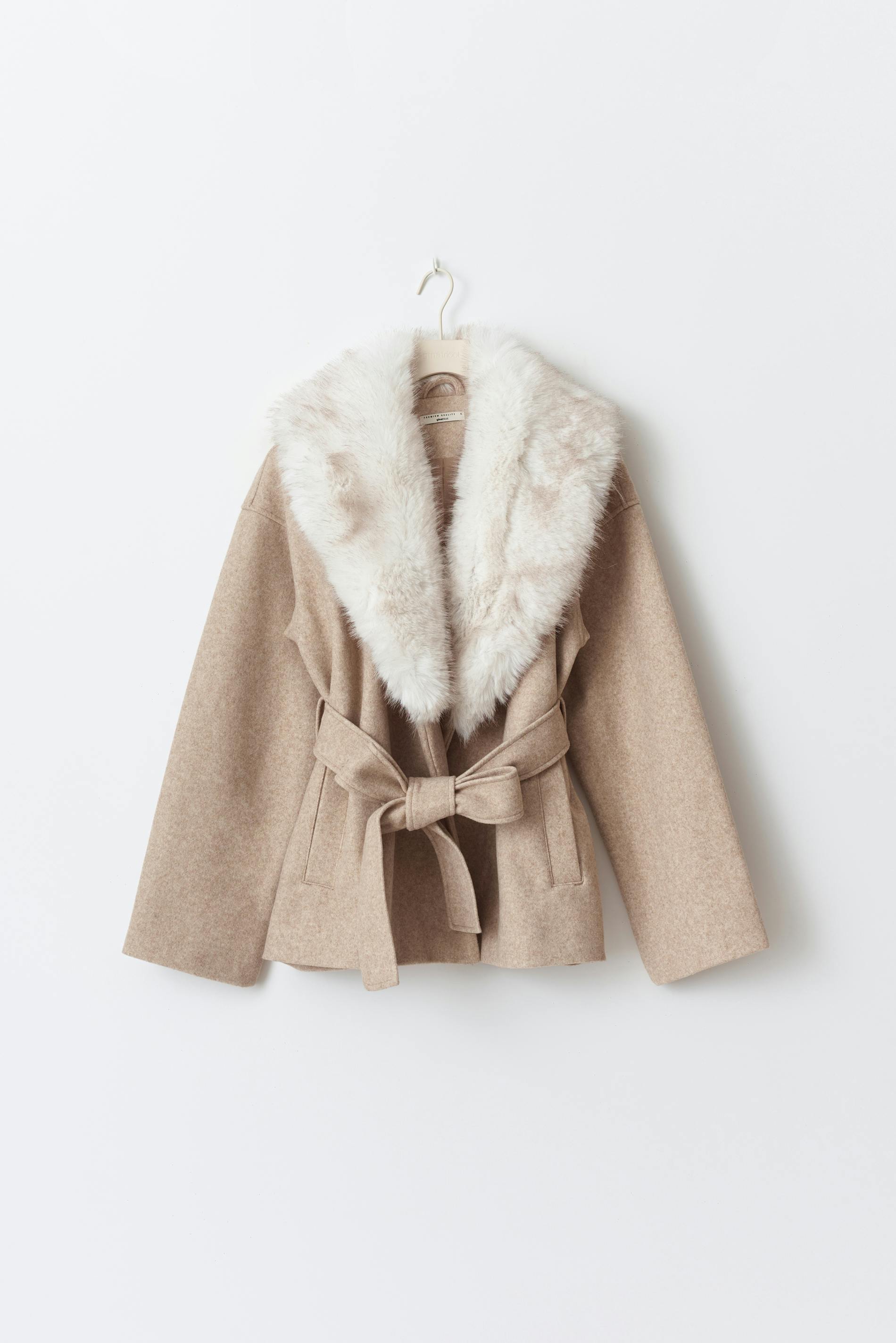 Faux fur collar coat