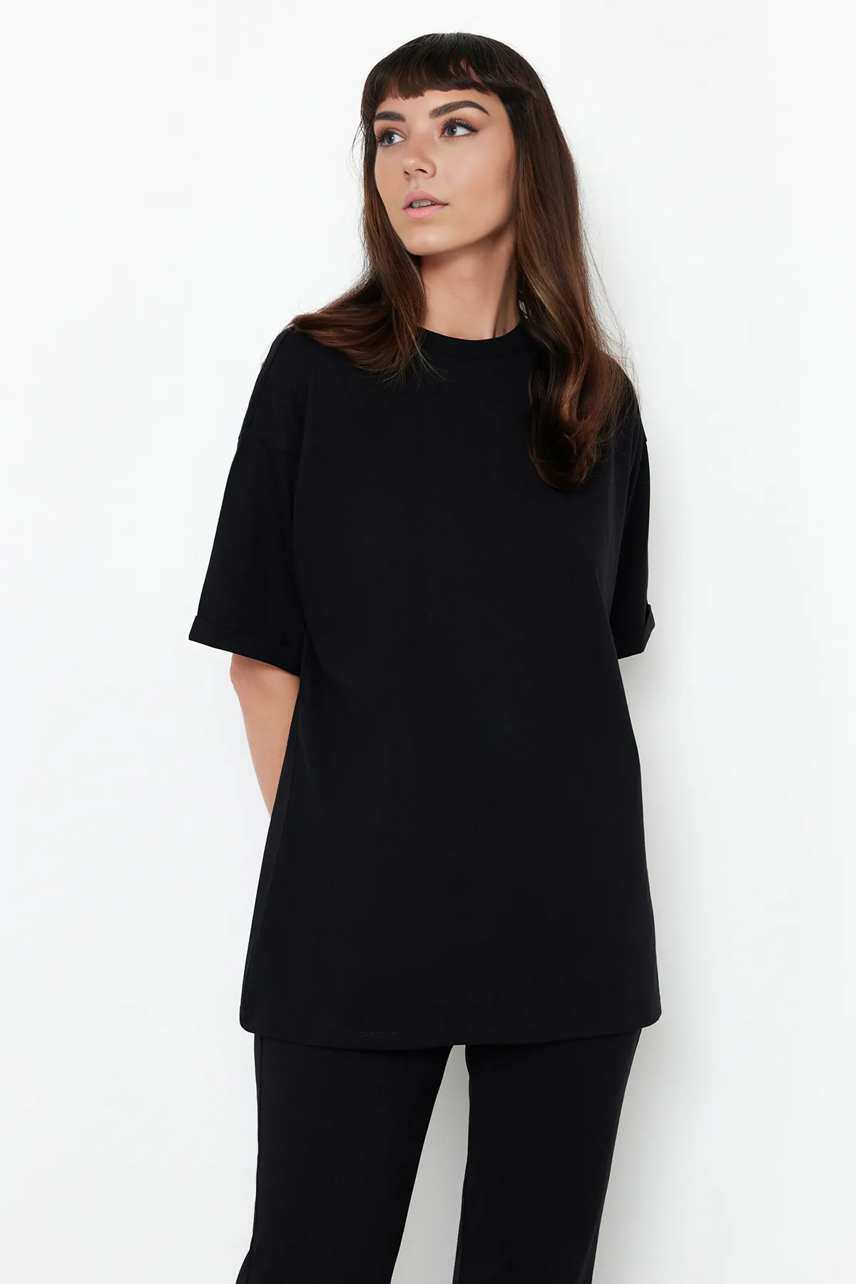 Trendyol Collection  Schwarzes, übergroßes Set aus Oberteil und Unterteil aus spanischem Strick, 100 % Baumwolle, TWOSS24AU00059
