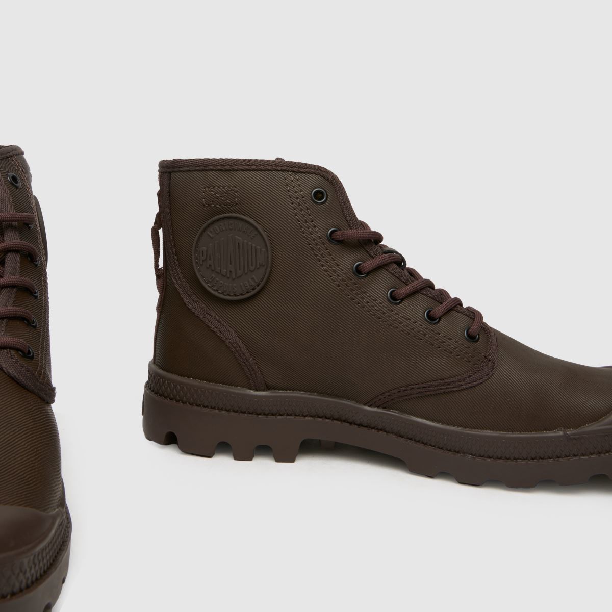 Palladium – Pampa – Mörkbruna högkvalitativa sneakers med hög beläggning