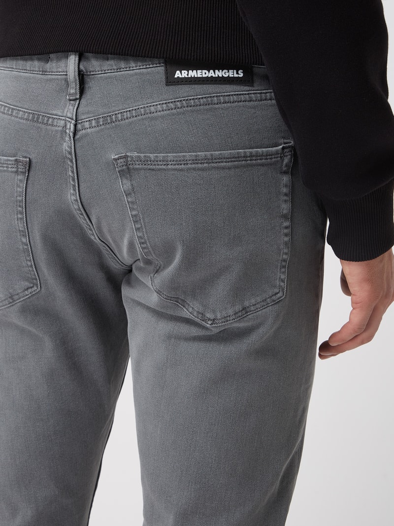 Extra Slim Fit Jeans mit Stretch-Anteil Modell 'Jaari' in mittelgrau