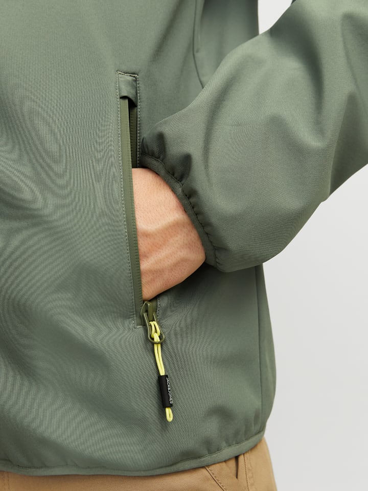 Jack & Jones Softshelljacke in Grün günstig kaufen