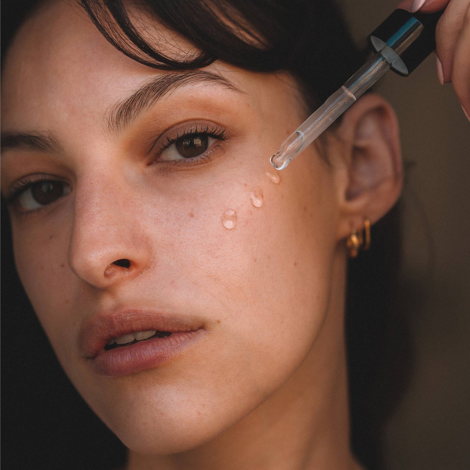 JADE ROLLER Serum żelowe wypełniające