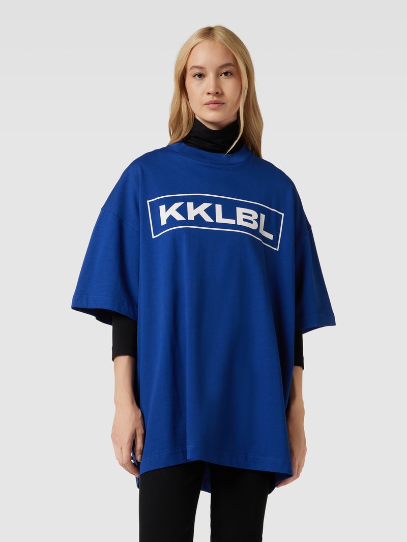 Oversized T-Shirt mit Rundhalsausschnitt in royalblau