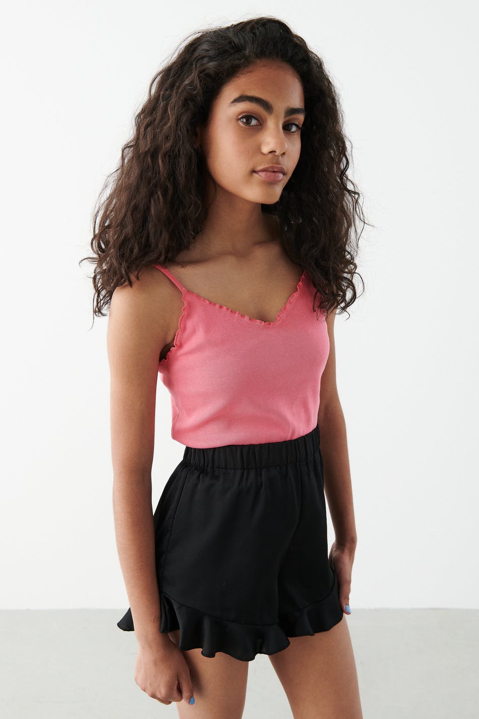 Y frill shorts