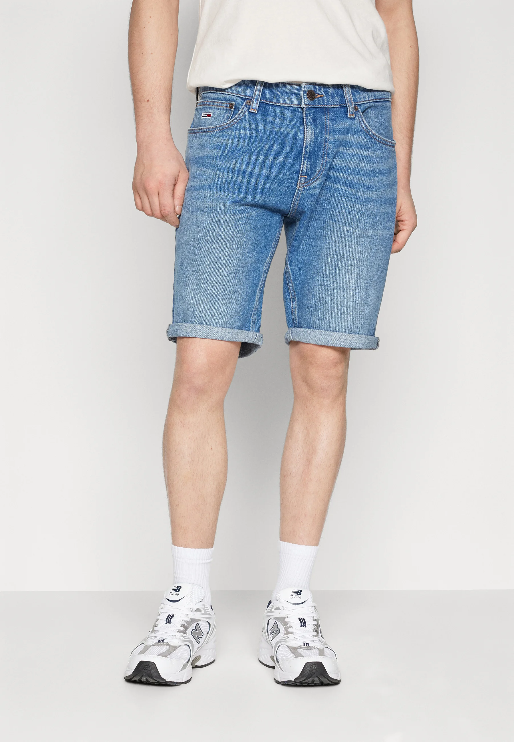 Tommy Jeans RONNIE - Pantalones cortos vaqueros