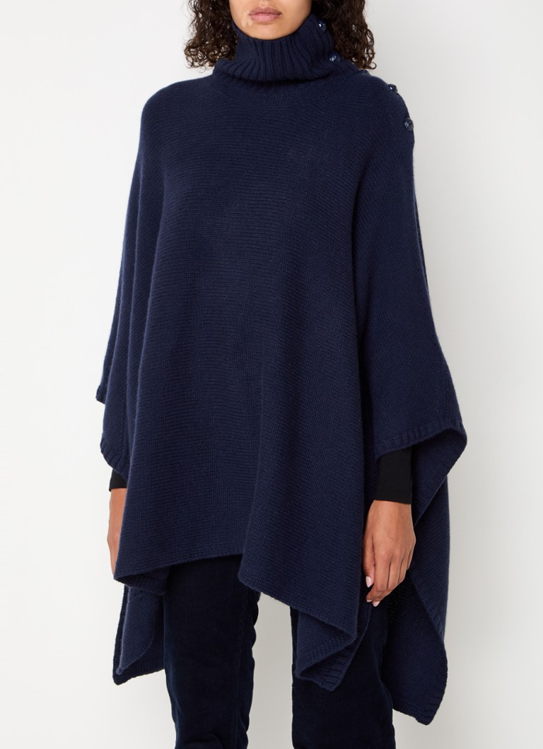 Poncho Zadig&Voltaire confecționat din tricot fin de cașmir, cu guler înalt.