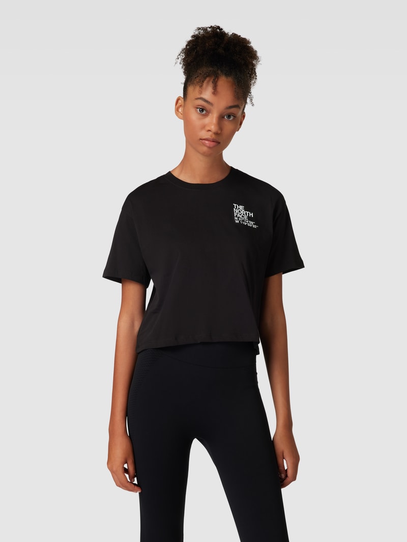 Cropped T-Shirt mit überschnittenen Schultern in schwarz