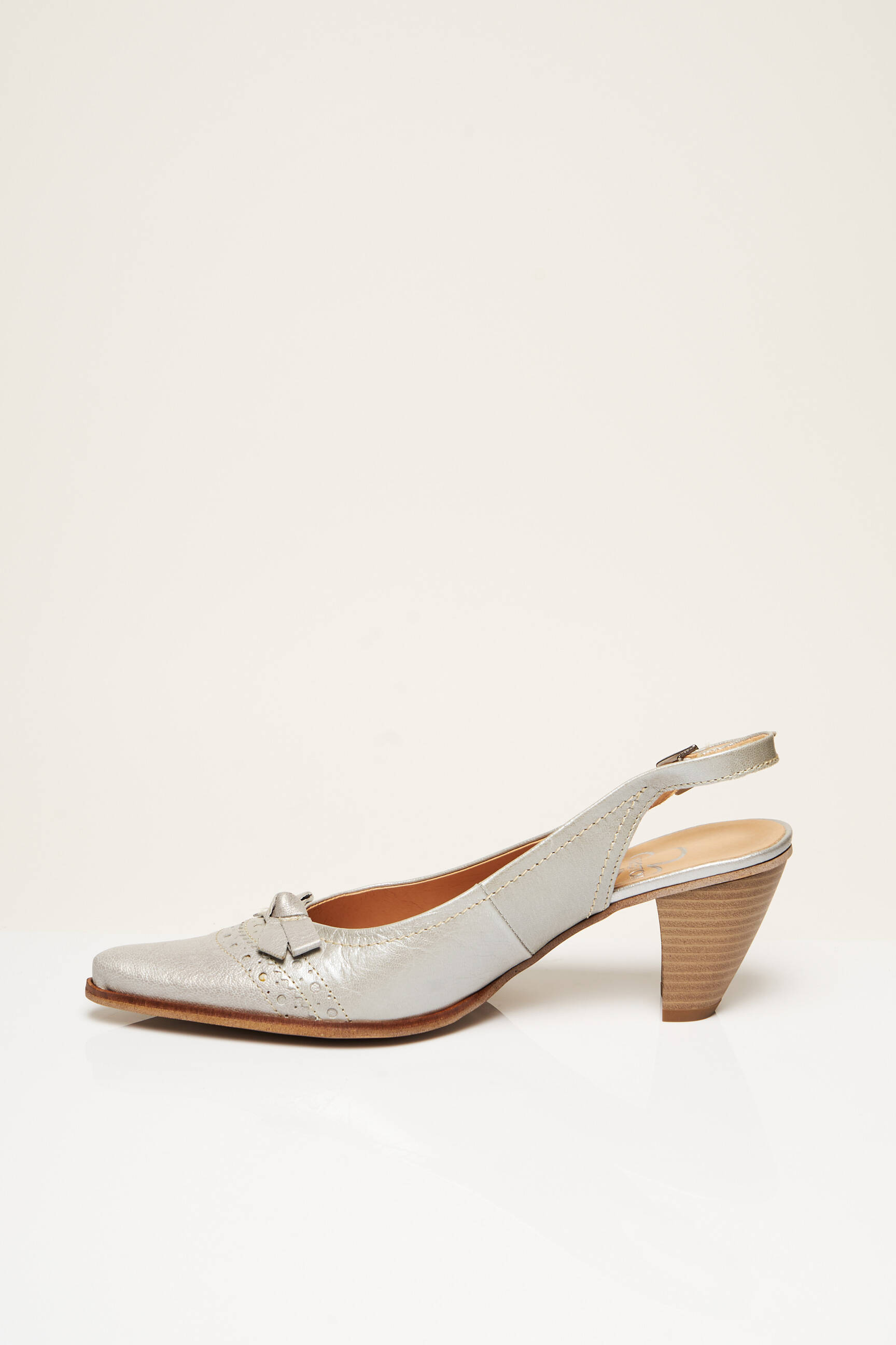 Karston Sandales Nu Pieds Femme couleur gris