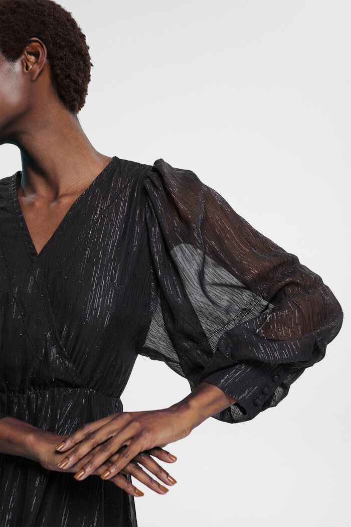 Wickelkleid aus Chiffon mit Glitzereffekt