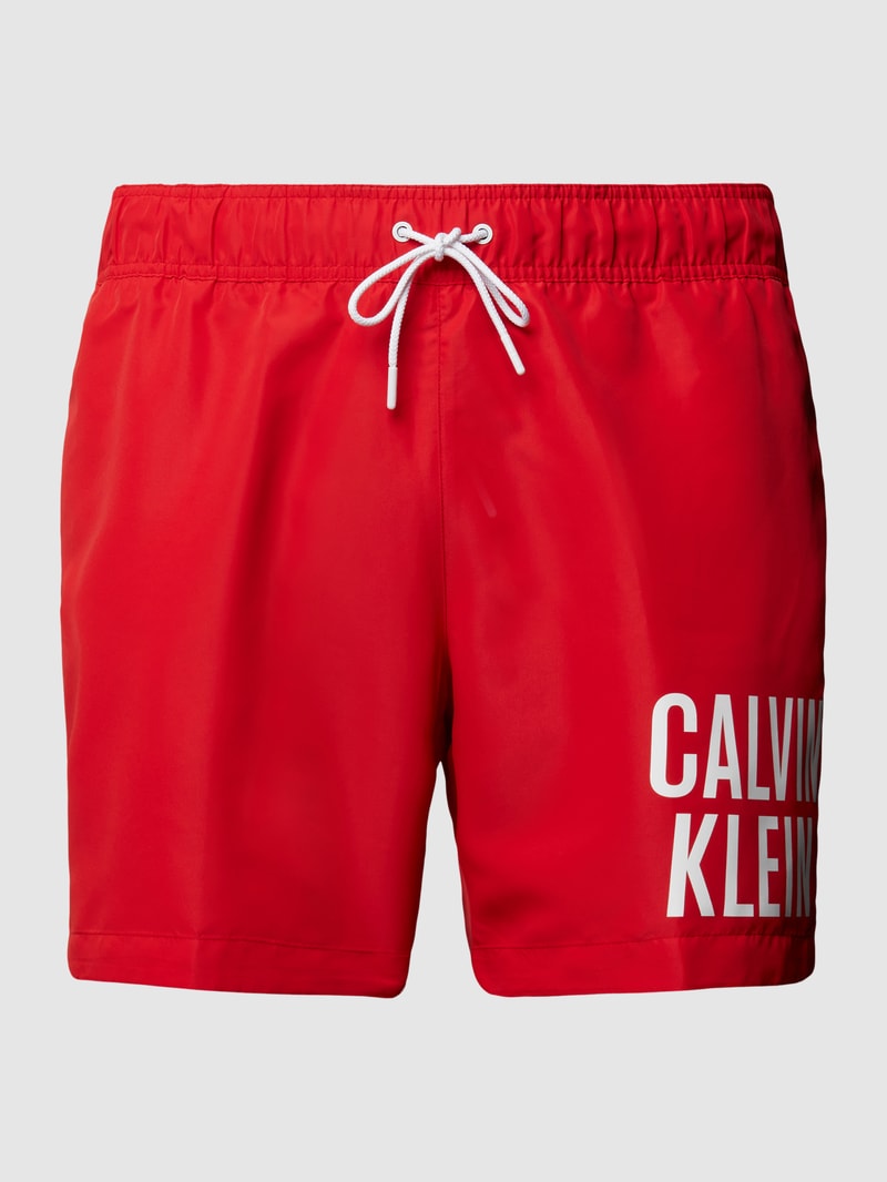 PLUS SIZE Badehose mit Label-Print in rot