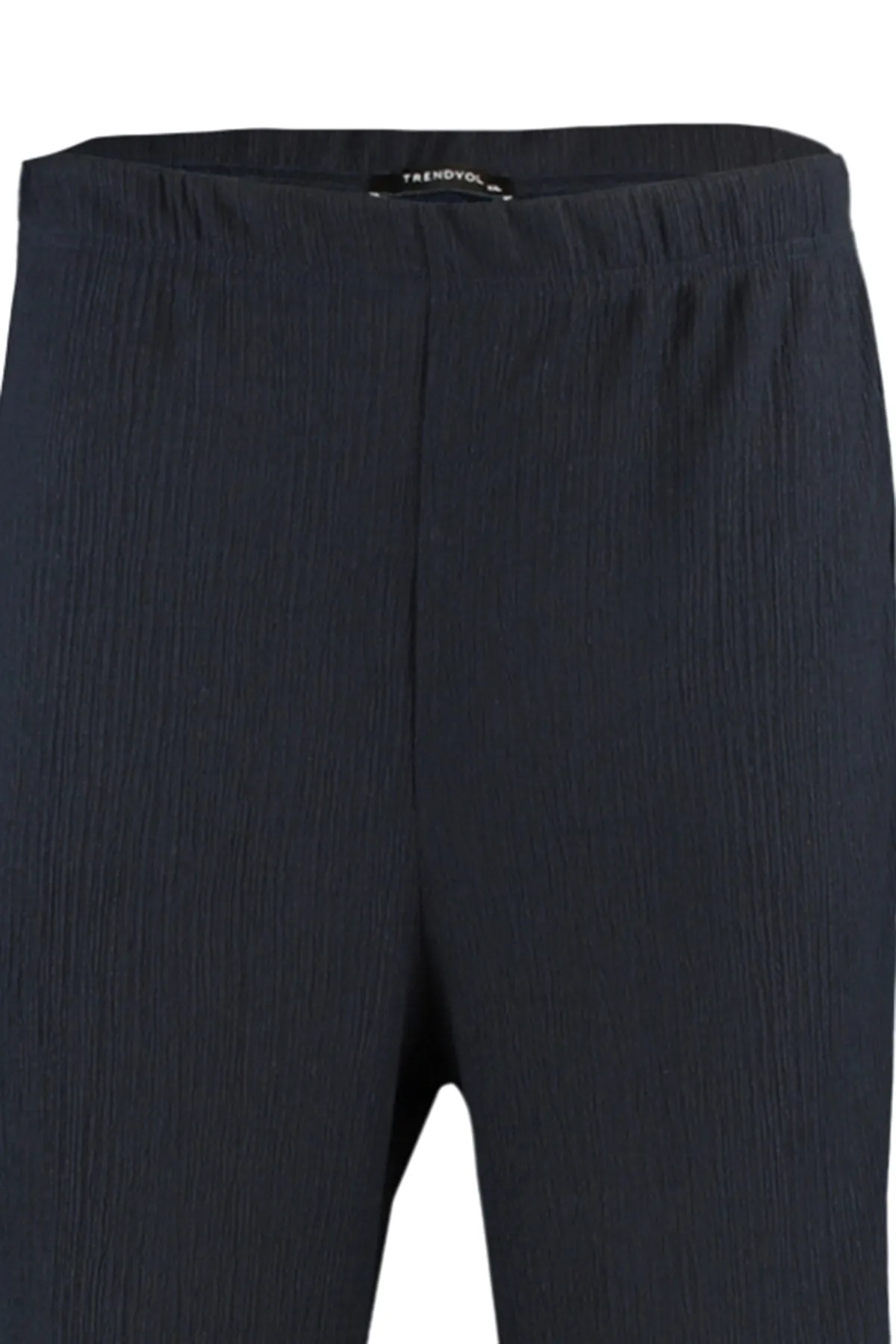 Trendyol Curve  Marineblaue Strickhose mit hohem Bund und spanischen Beinen TBSSS22PL0416