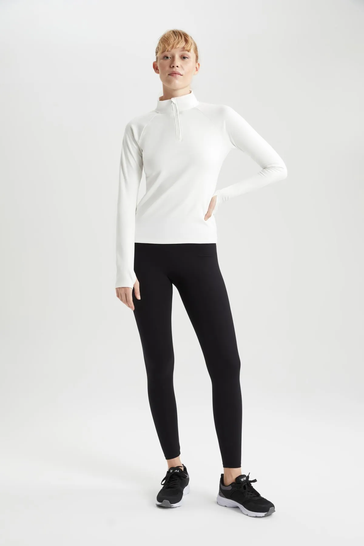 DeFacto  Sporttights - Fit Waist, Modell B0920ax23au