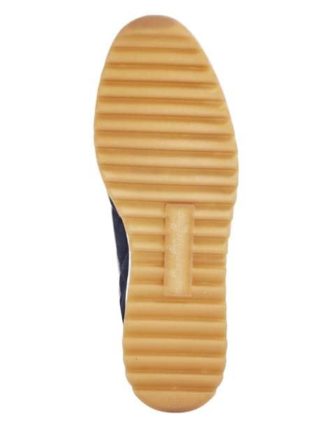Schnürschuh