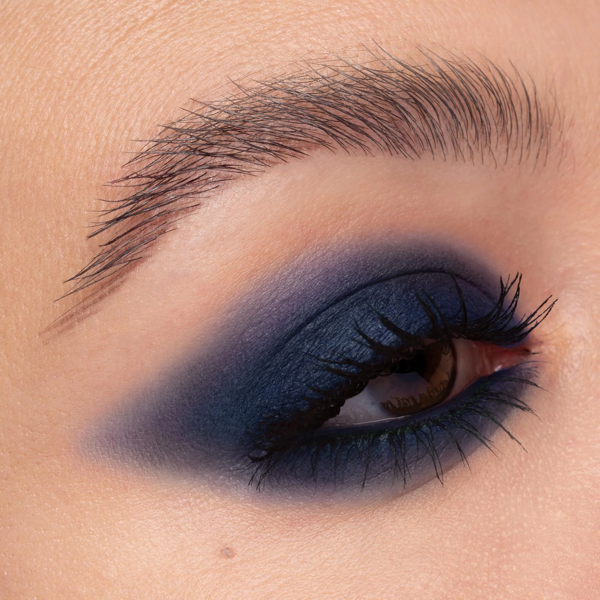 Lápiz de ojos, delineador de ojos y sombra de ojos en crema Cupid's Arrow Longwear Stylo