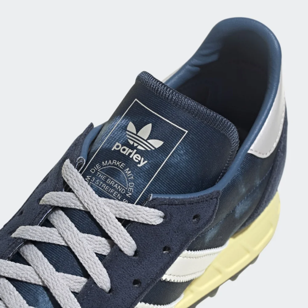 adidas TRX Vintage GW2055 / blau