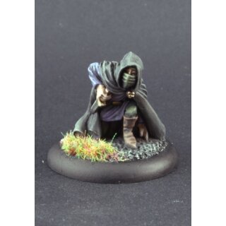 Kneeling Assassin (REA02519)