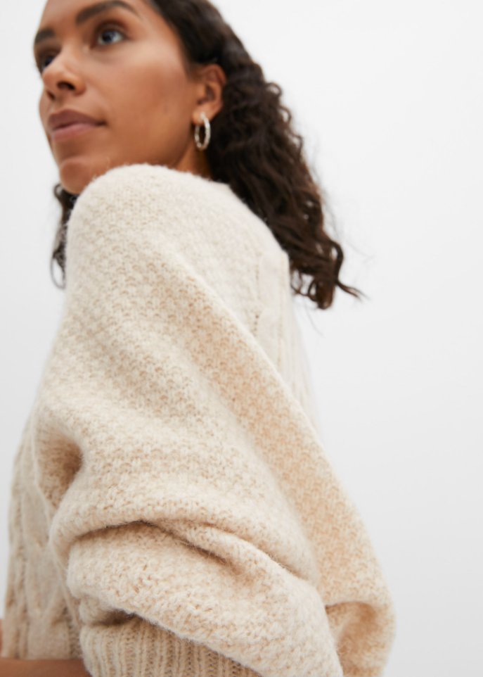 Pullover mit Zopfmuster