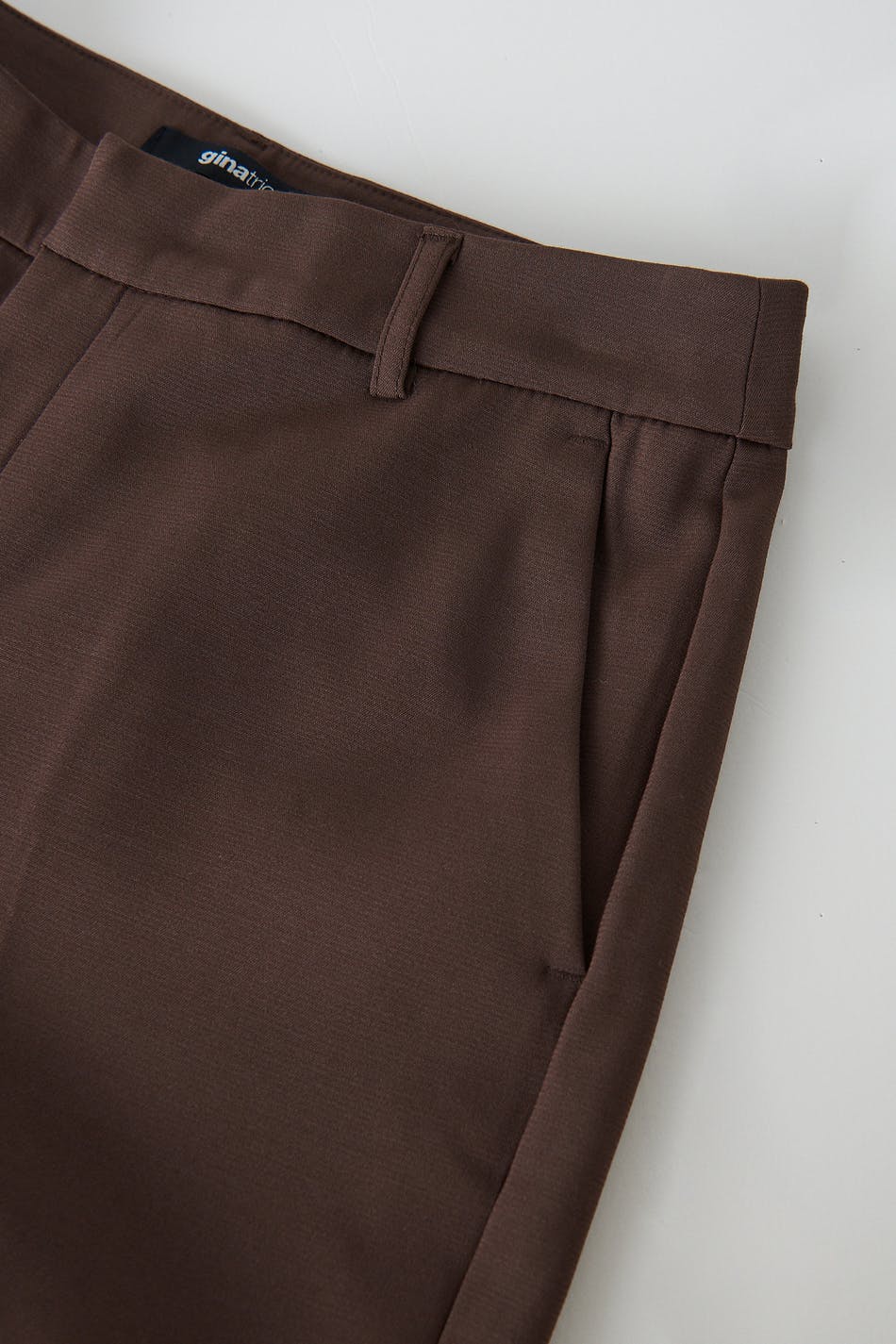 Straight regular trousers