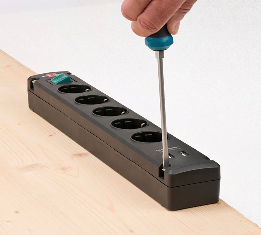 Brennenstuhl Steckdosenleiste, mit Sicherheitsschalter & 2 USB Ladebuchsen