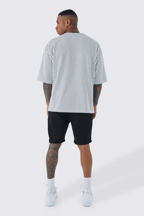 Oversize Baseball-Hemd & Shorts mit Nadelstreifen