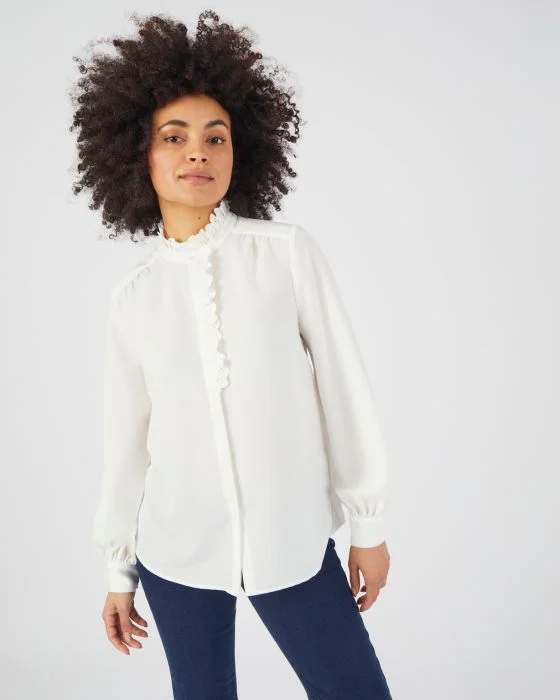 Chemisier esprit jabot brodé