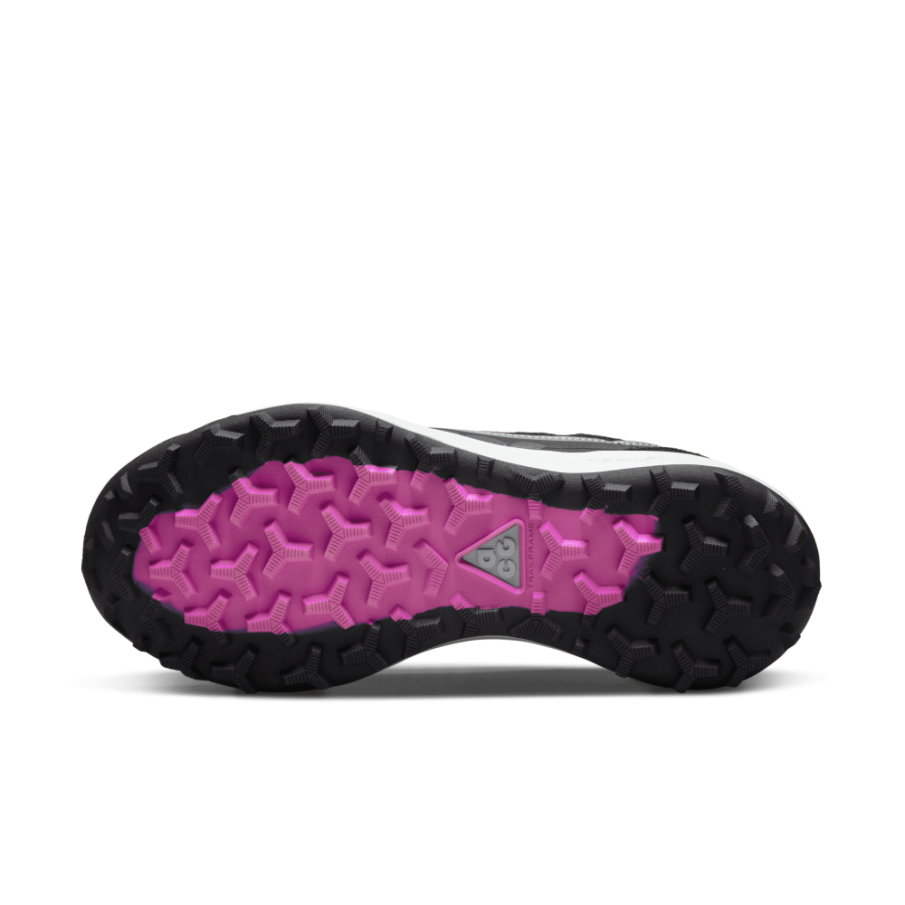 Nike ACG Lowcate DM8019-002 / schwarz