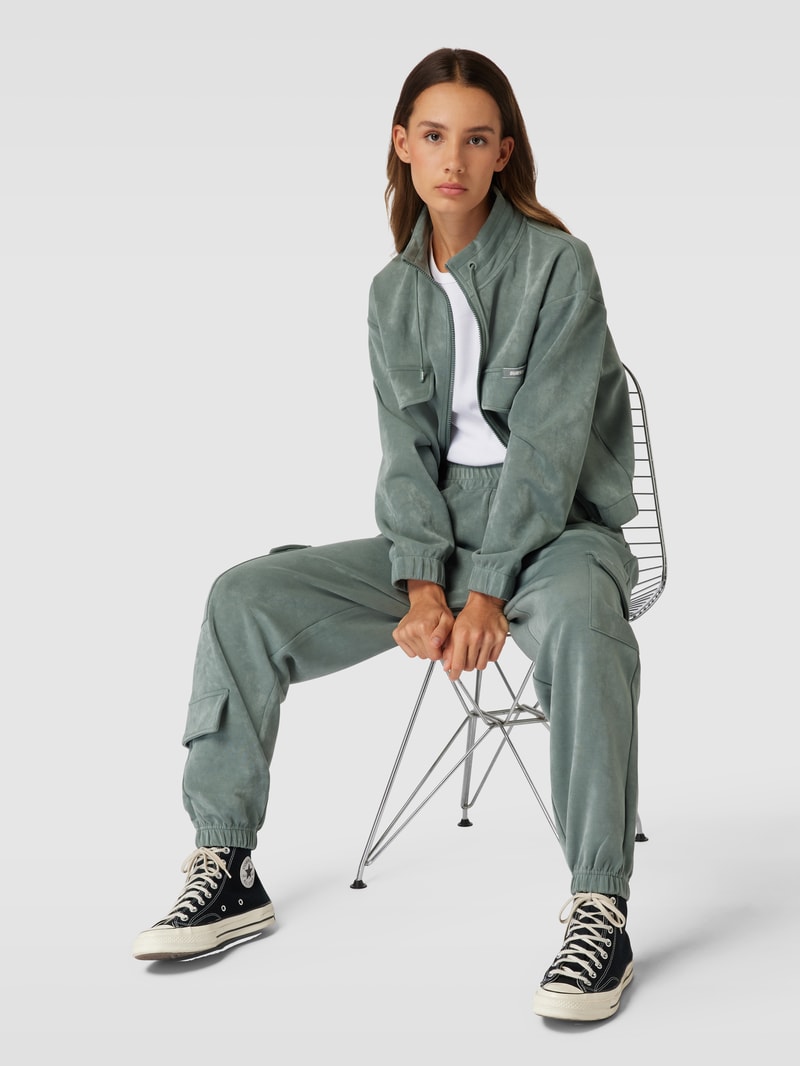 Sweatjacke mit Cargotaschen Modell 'EUPHEMIA' in bottle
