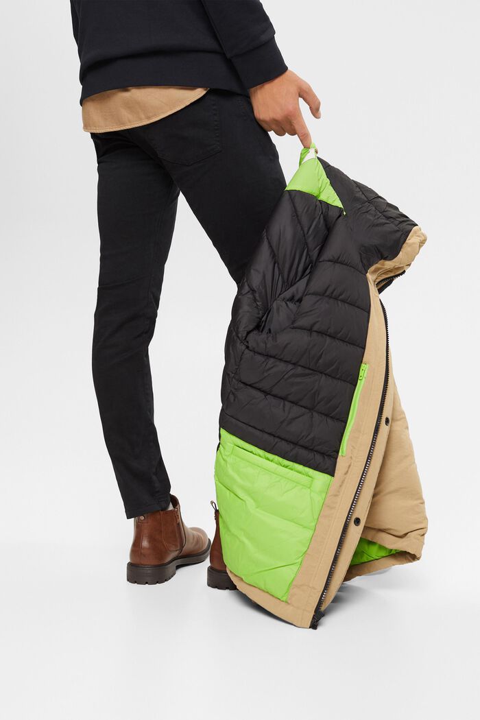 Jacke mit Tunnelzug-Kapuze