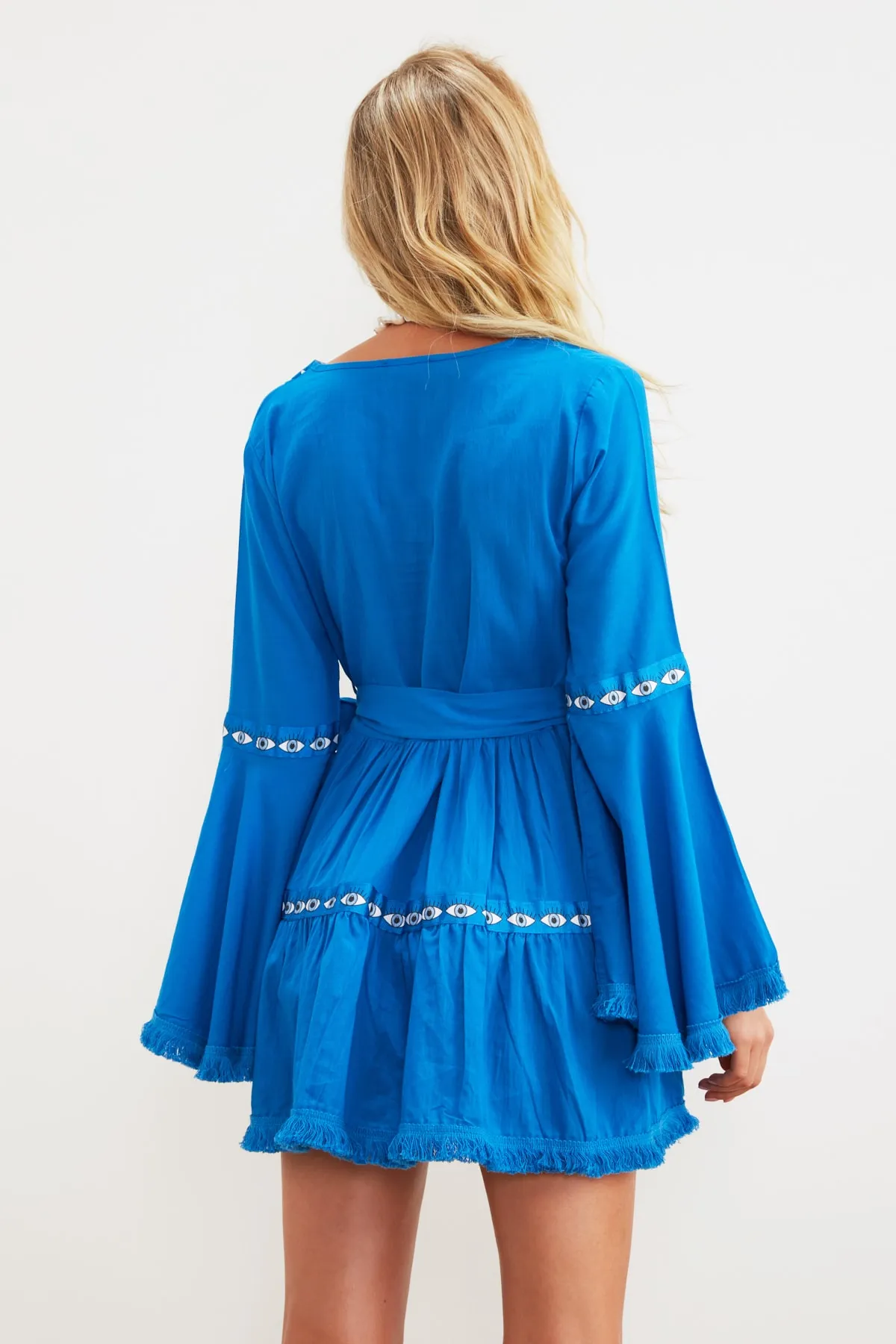 Trendyol Collection  Mini-Strandkleid aus 100 % Baumwolle mit Sax-Gürtel und gewebtem Band TBESS21EL1253