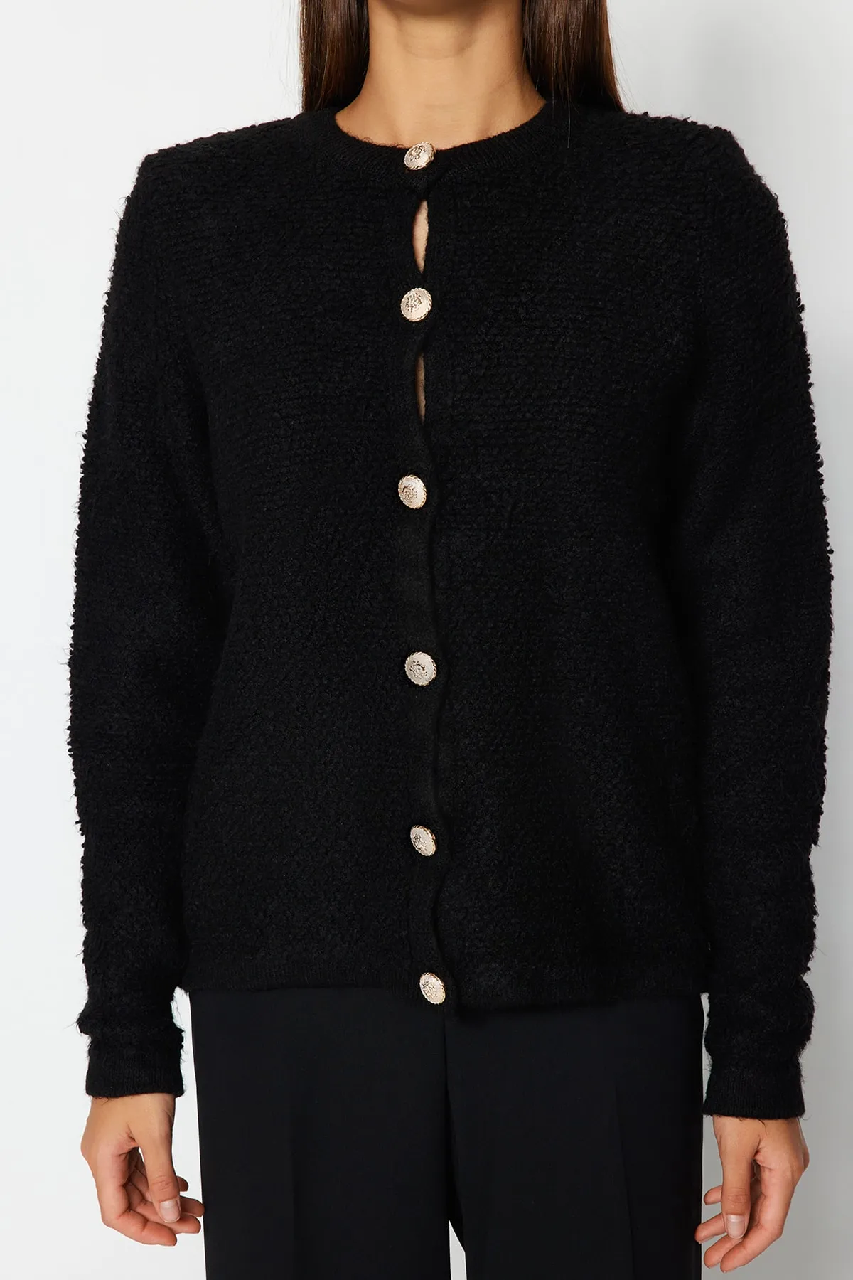 Trendyol Collection  Schwarzer, weich strukturierter Strick-Cardigan mit Accessoires TWOAW24HI00039