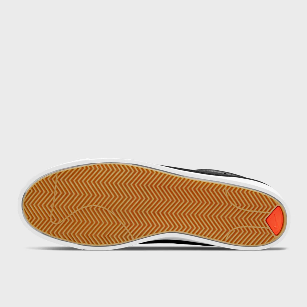 Nike Blazer Low X DA2045-001 / schwarz