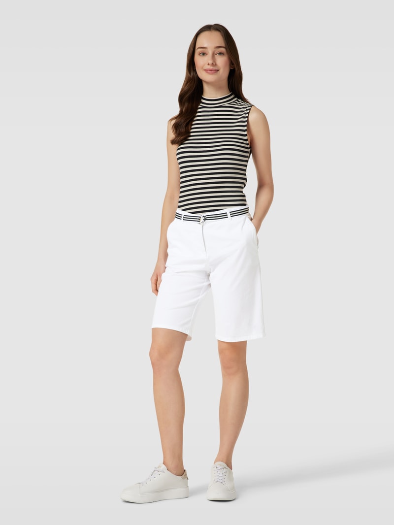 Chino-Shorts mit Leistentasche in weiß
