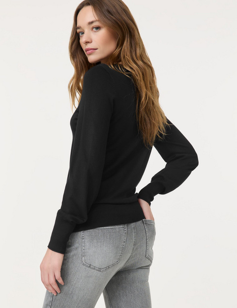 Basic Pullover mit V-Ausschnitt