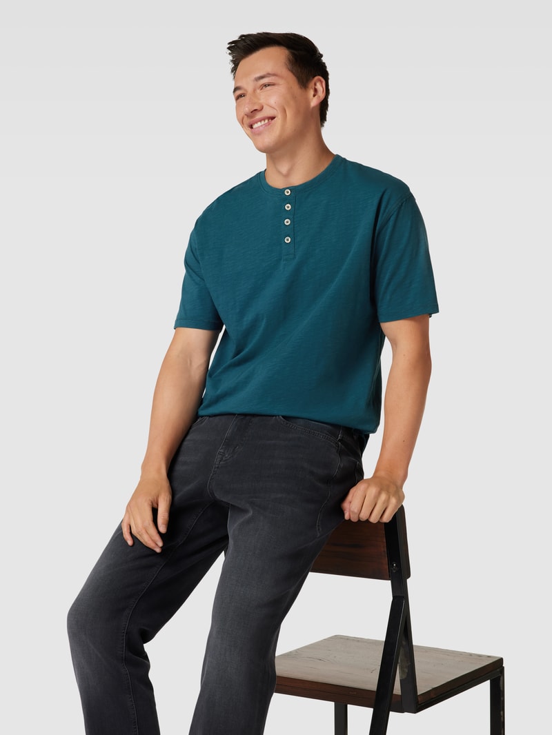 T-Shirt mit Knopfleiste in petrol