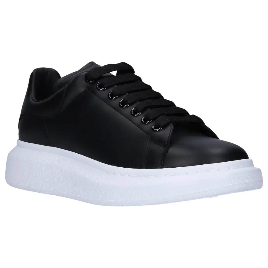 Alexander McQueen - Sneaker low LARRY Kalbsleder - schwarz