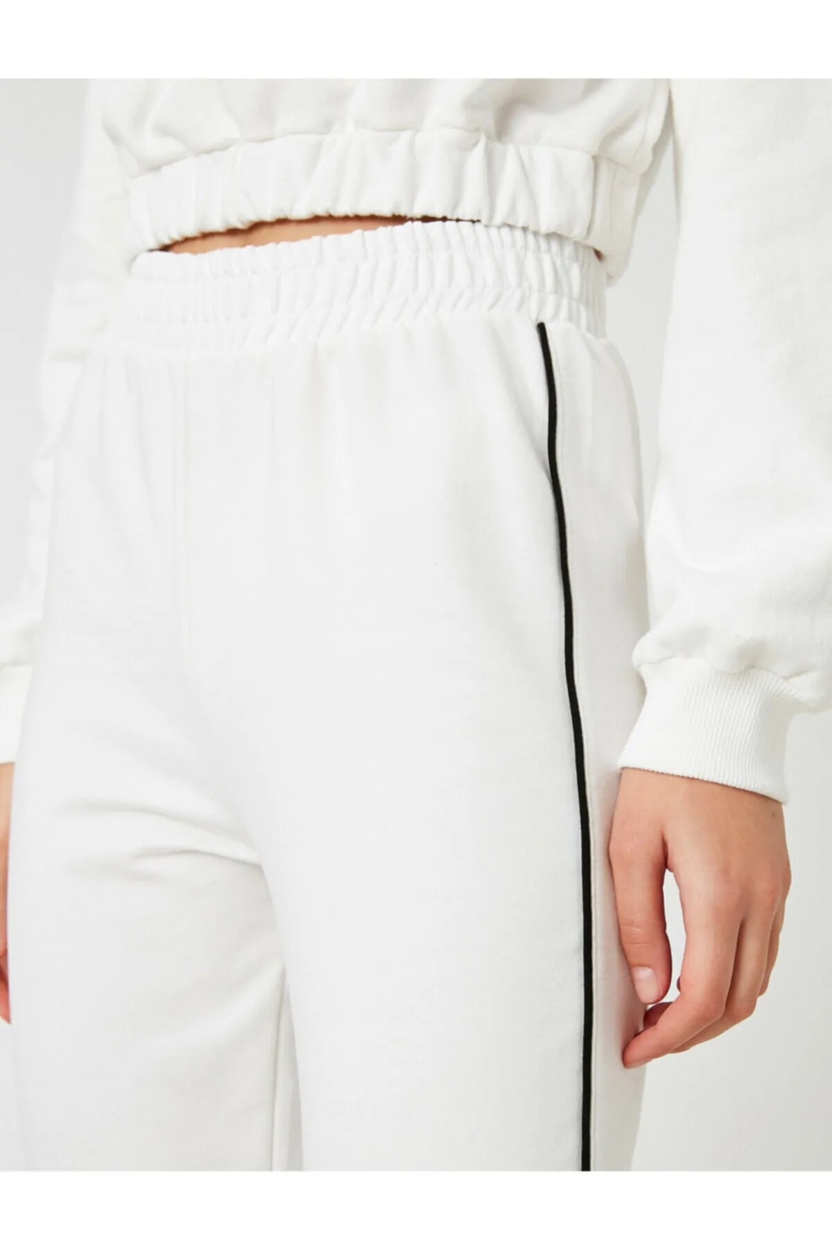 Koton  Damen-Jogginghose in Ecru 1KAL48015UK