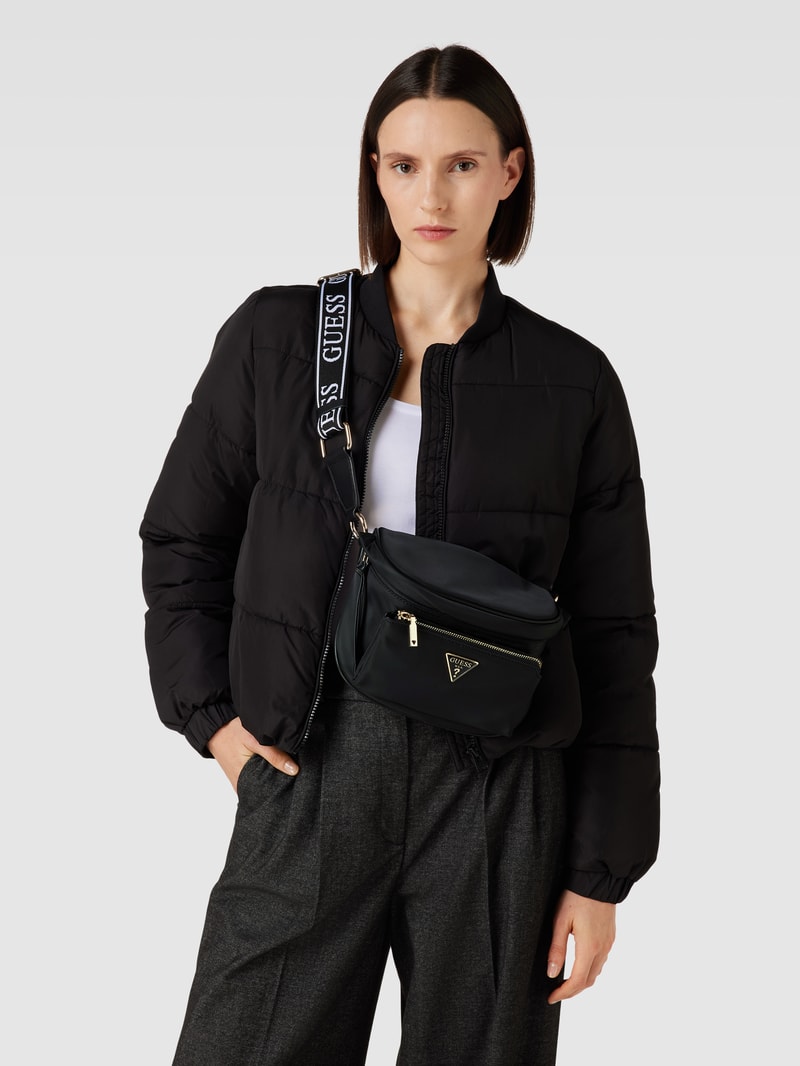 Umhängetasche mit Label-Detail Modell 'POWER PLAY MINI' in schwarz