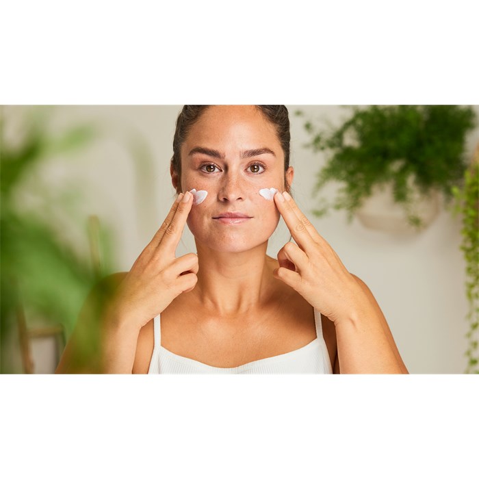 Straffende Tagespflege Granatapfel & Maca-Peptide