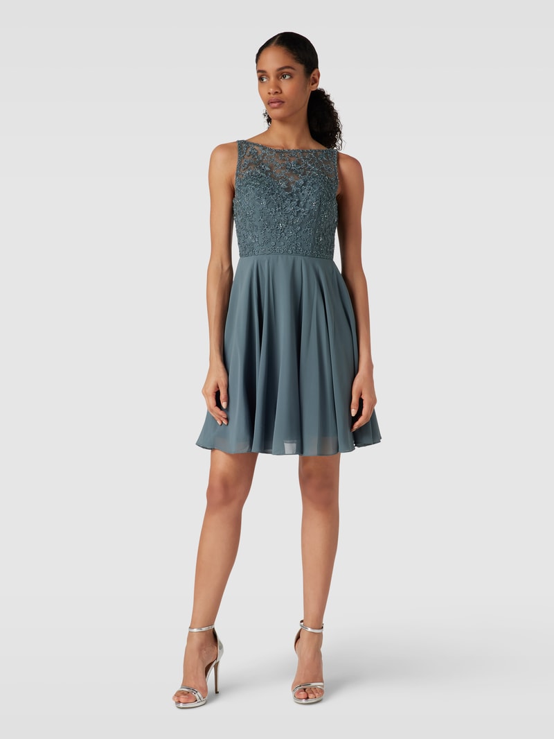 Cocktailkleid in Minilänge mit floraler Spitze in grün