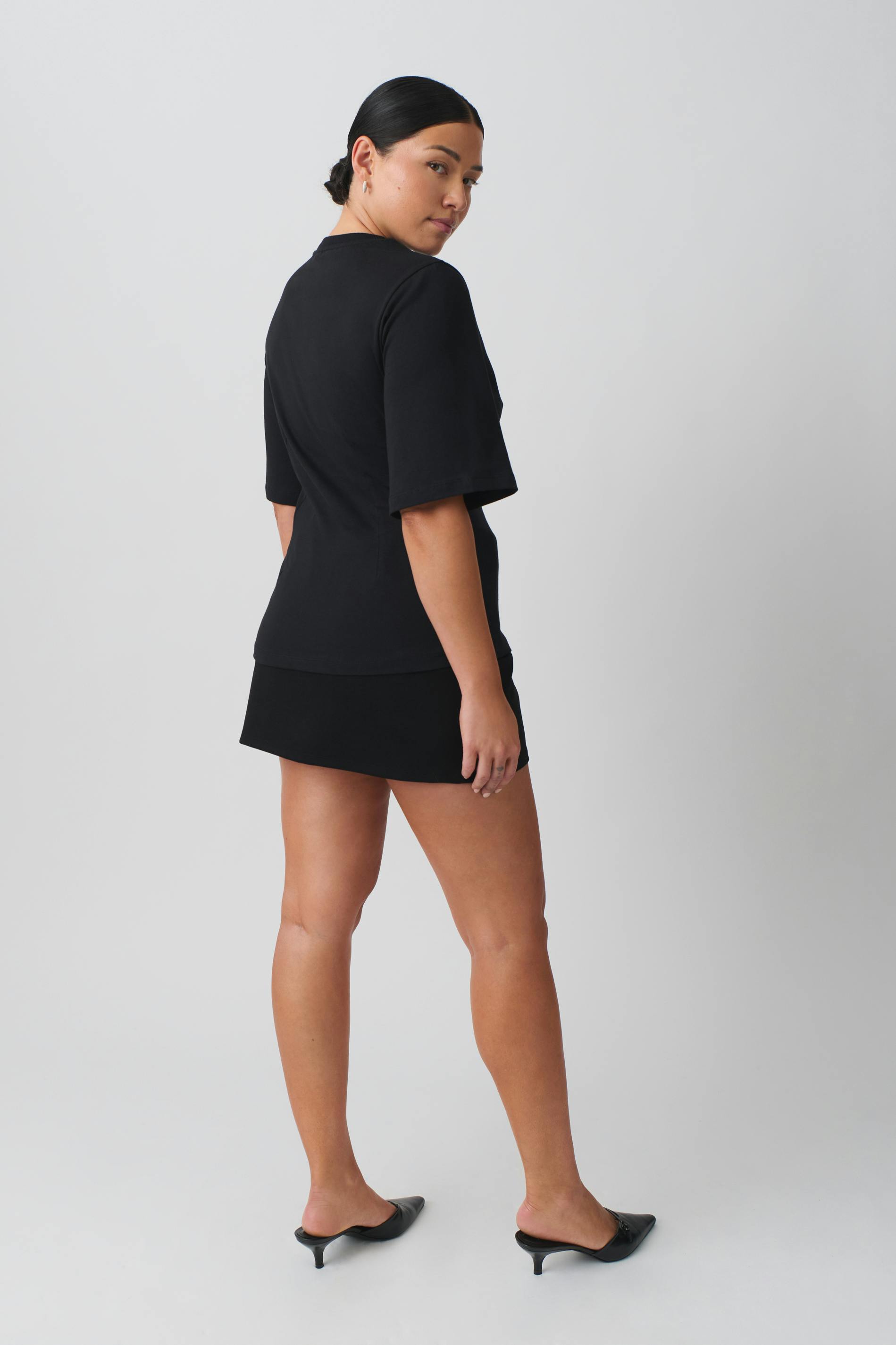Fitted tee