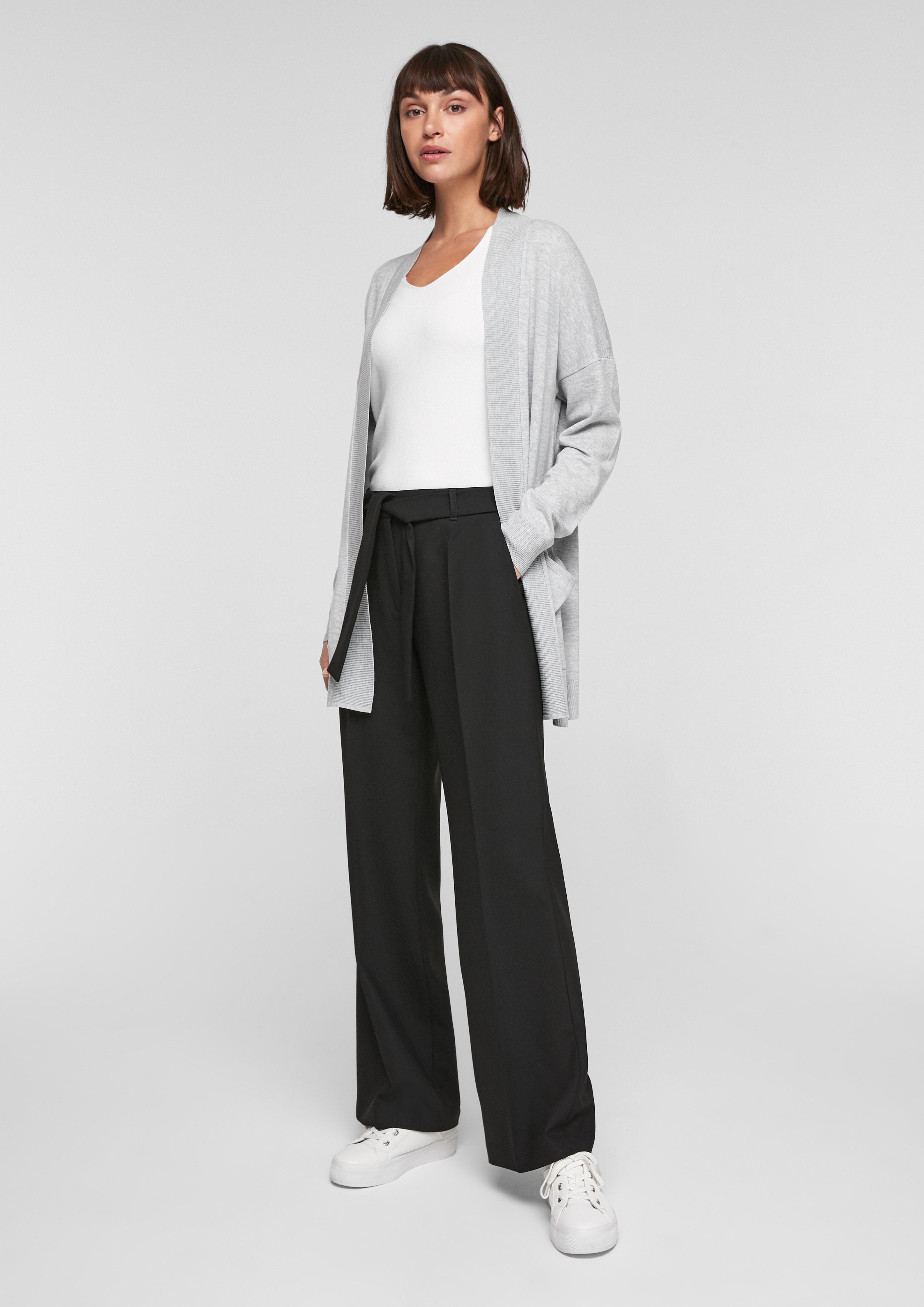 Cardigan aus Feinstrick  01.899.64.X047-9103