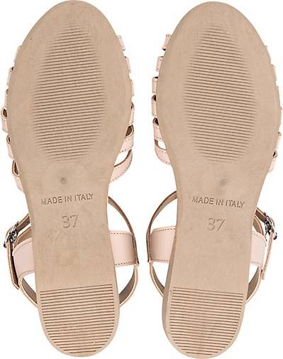 Another A Sandalen