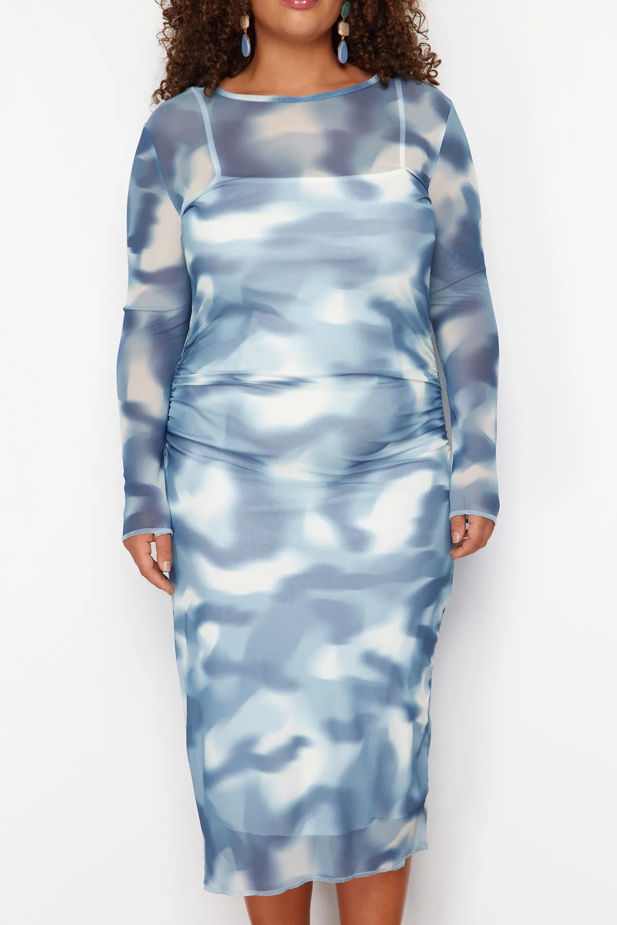 Trendyol Curve  Blaues Tüll-Strickkleid in Übergröße TBBSS24AH00058