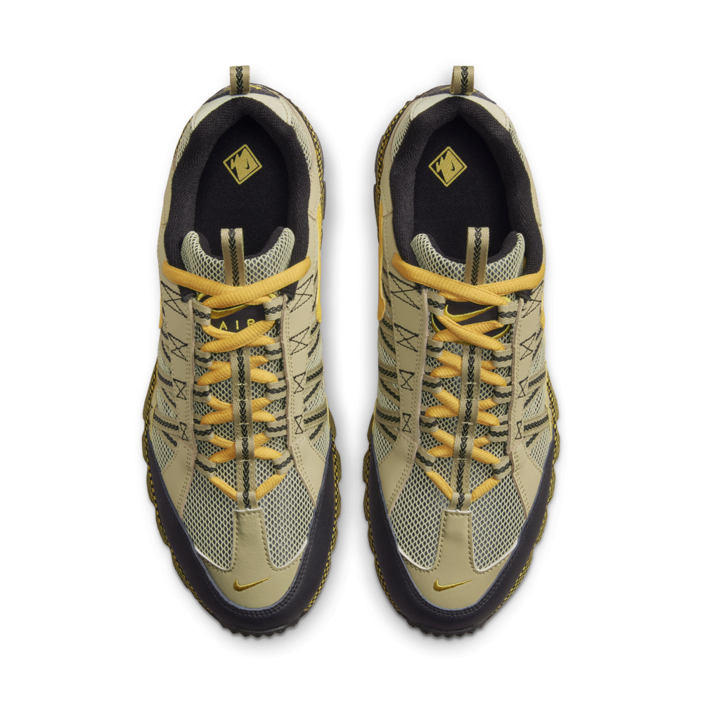 Nike Air Humara QS FJ7098-700 / braun