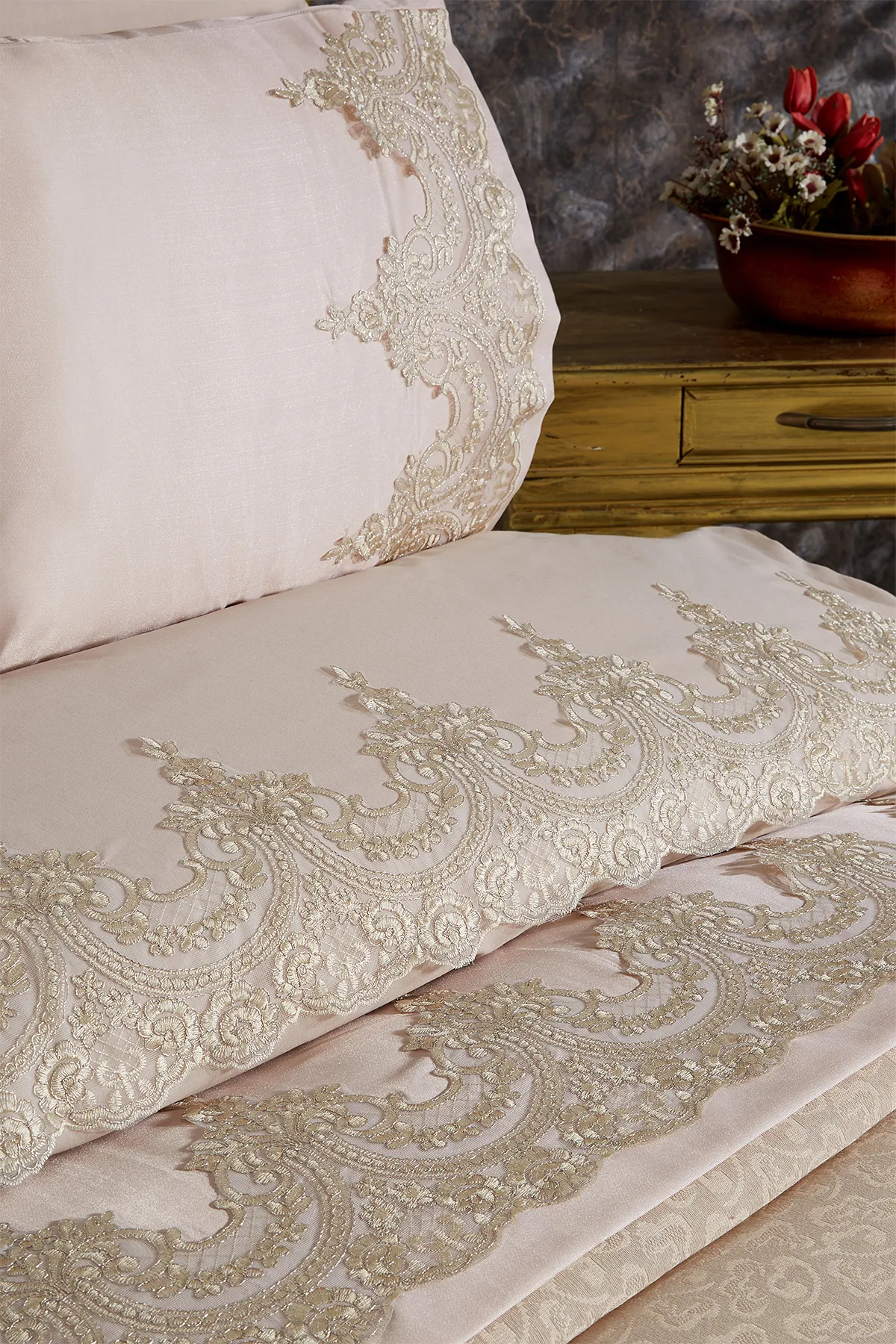 Çeyiz Diyarı  Französisch geschnürtes Diana-Brautset, 7-teilig, Beige