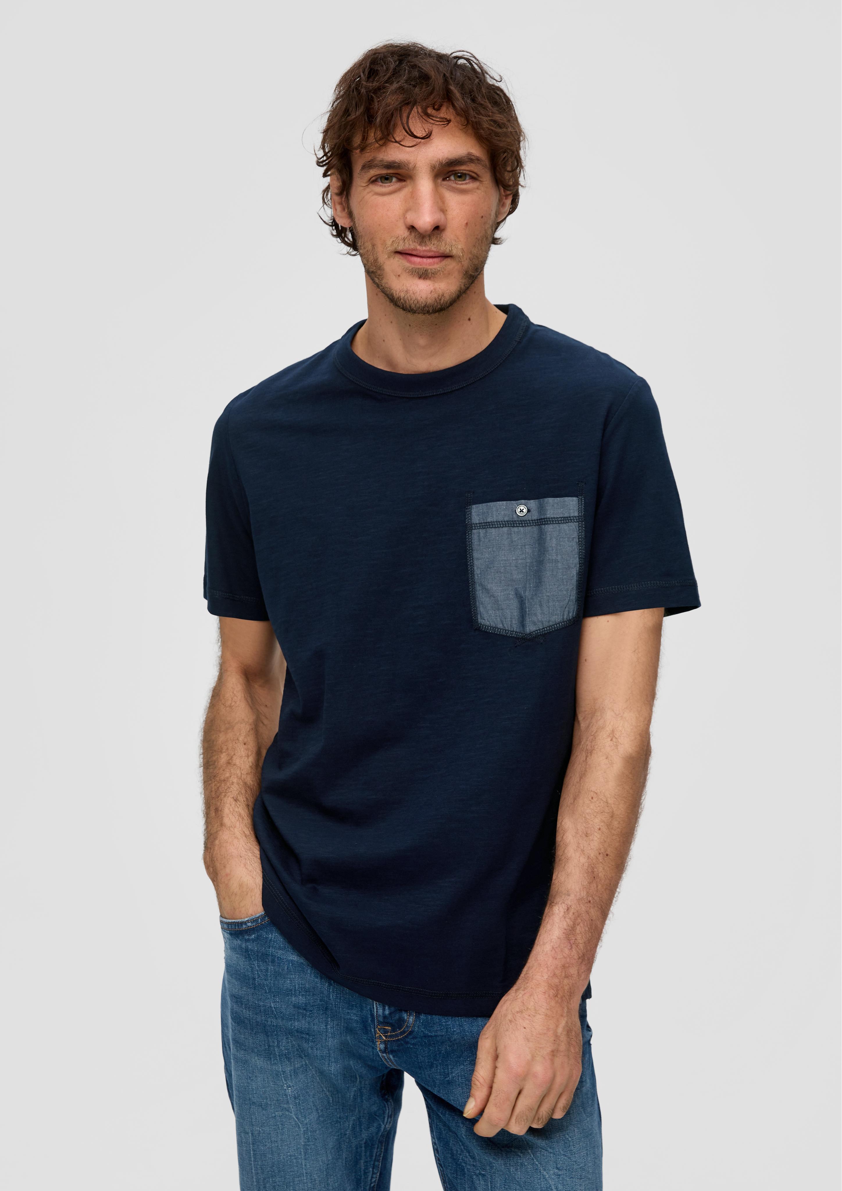 T-Shirt mit aufgesetzter Brusttasche  2143930-5978