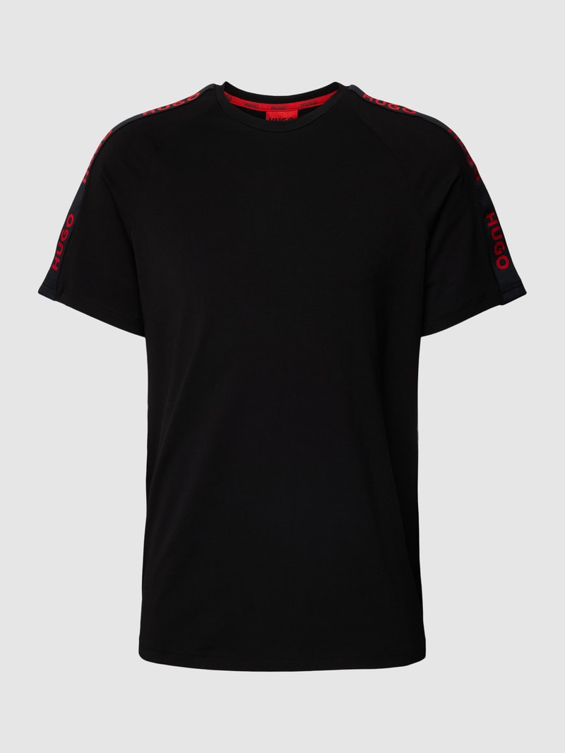 T-Shirt mit Rundhalsausschnitt in schwarz