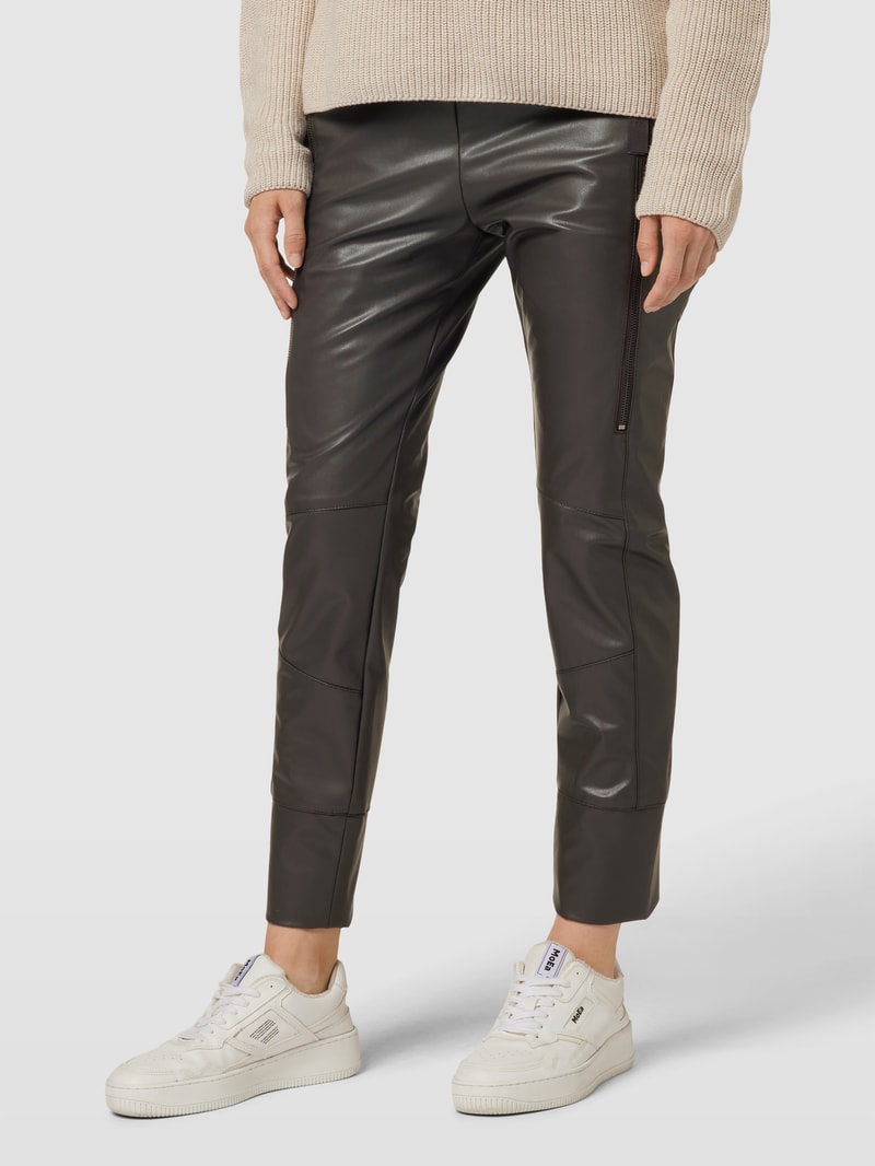Jogpants in Leder-Optik Modell 'Future Vegan Leather' in dunkelbraun